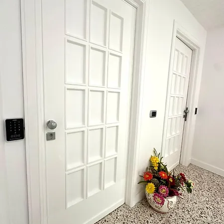 Binario 1 Tribunali * Napoli