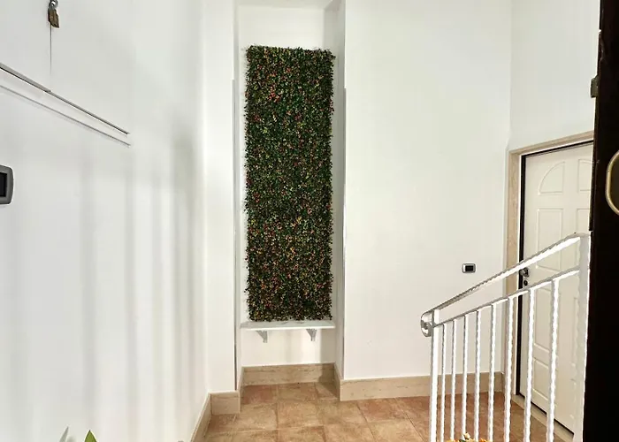 Binario 1 Tribunali ナポリ